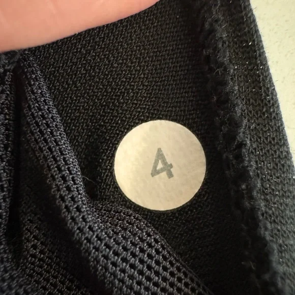 Lululemon Power Y Tank Size- Black - Size 4 - Picture 2 of 8